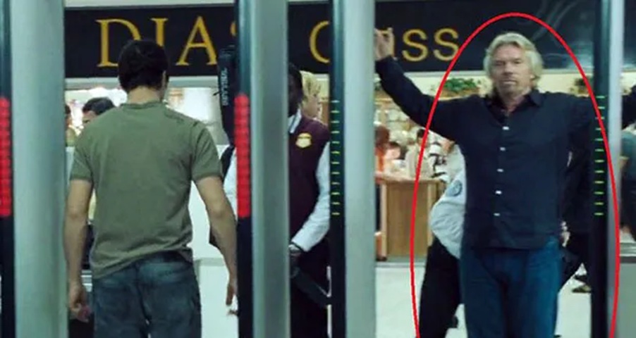 Casino Royale (2006)_more_info